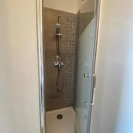 شقة Au Coeur De 21 M² Vue Sur La فيشي